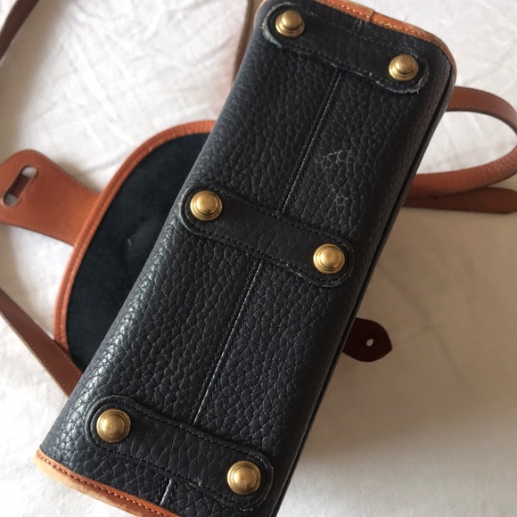 Vintage Dooney and Bourke Navy Leather Crossbody - Picture 7 of 8